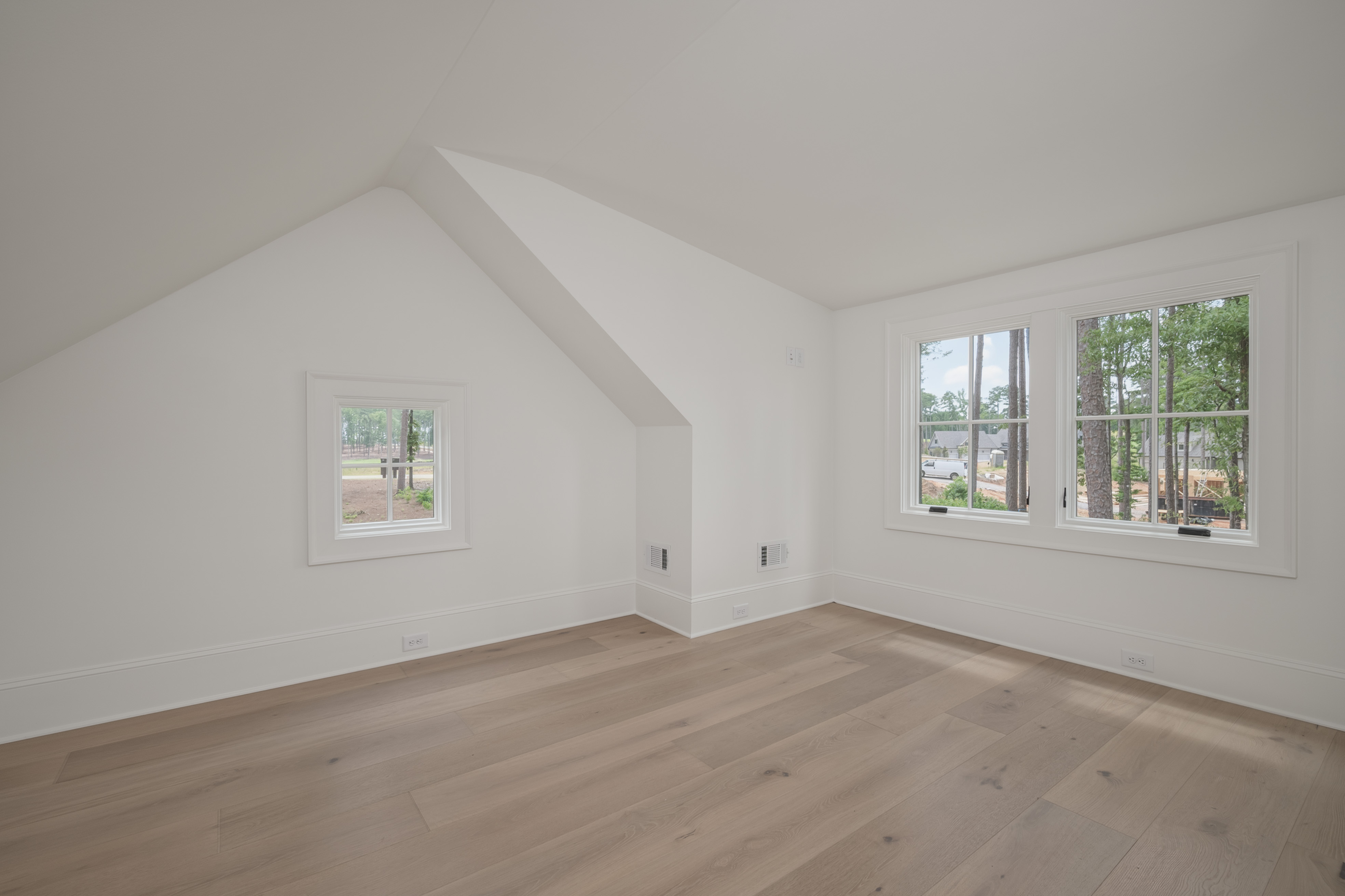 1049 Pond Crest Lane image 38